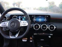 Mercedes classe A180 AMG, toit panoramique ouvrant