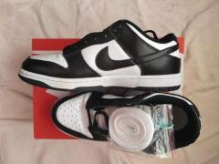Chaussures nike dunk low retro